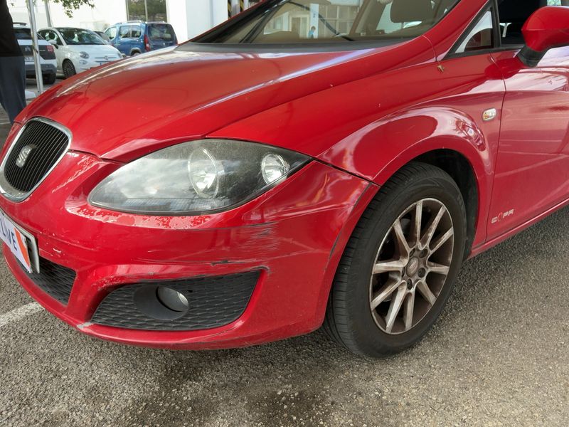 Seat Leon 1.6 TDI Reference Copa 2011 – снимка 2