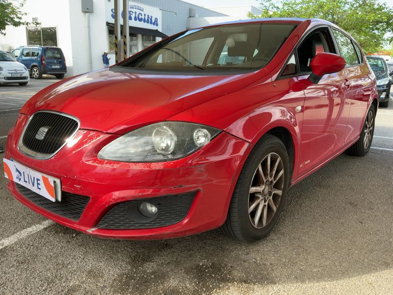 Seat Leon 1.6 TDI Reference Copa 2011 – снимка 1