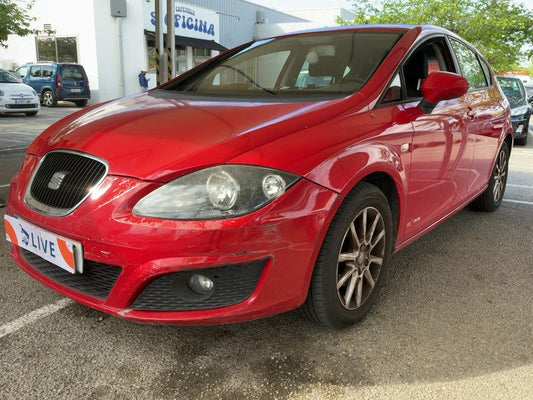 Seat Leon 1.6 TDI Reference Copa 2011 – снимка 1