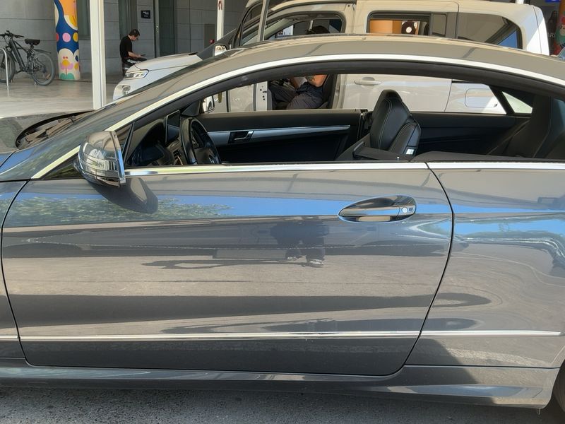Mercedes-Benz E-Klasse E 220 CDI BlueEfficiency Avantgarde 2012 – снимка 4