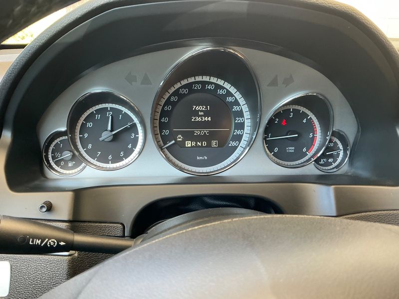 Mercedes-Benz E-Klasse E 220 CDI BlueEfficiency Avantgarde 2012 – снимка 13