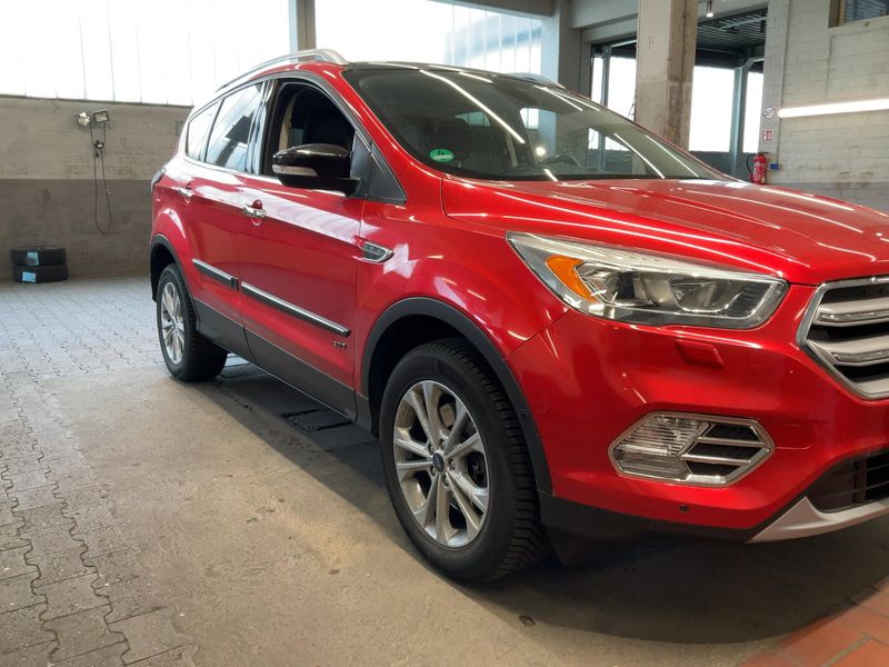 Ford Kuga 2.0 TDCi Titanium 2017 – снимка 12