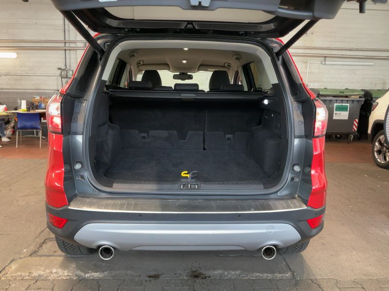 Ford Kuga 2.0 TDCi Titanium 2017 – снимка 15