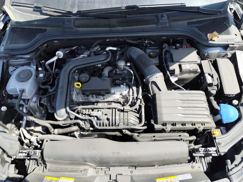 Skoda Kamiq 1.0 TSI Selection 2025 – снимка 8