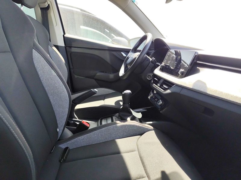 Skoda Kamiq 1.0 TSI Selection 2025 – снимка 10