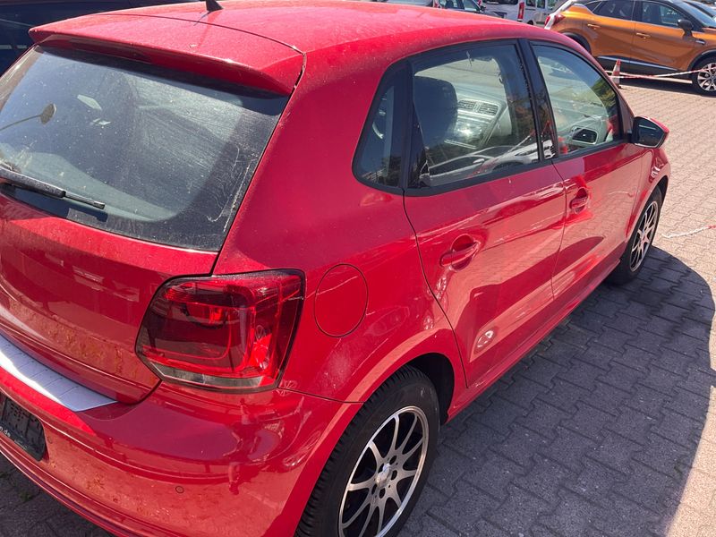 Volkswagen Polo 1.2 TSI Comfortline BlueMotion Tech 2013 – снимка 2
