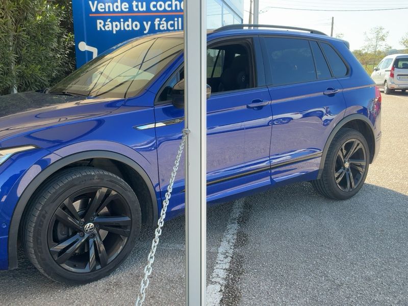 Volkswagen Tiguan 2.0 TDI R-Line 4Motion 2021 – снимка 2