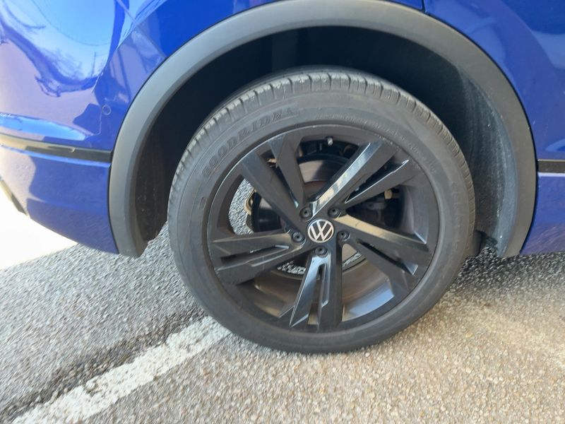Volkswagen Tiguan 2.0 TDI R-Line 4Motion 2021 – снимка 9