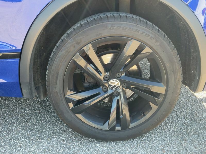 Volkswagen Tiguan 2.0 TDI R-Line 4Motion 2021 – снимка 5