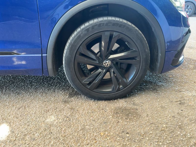 Volkswagen Tiguan 2.0 TDI R-Line 4Motion 2021 – снимка 11