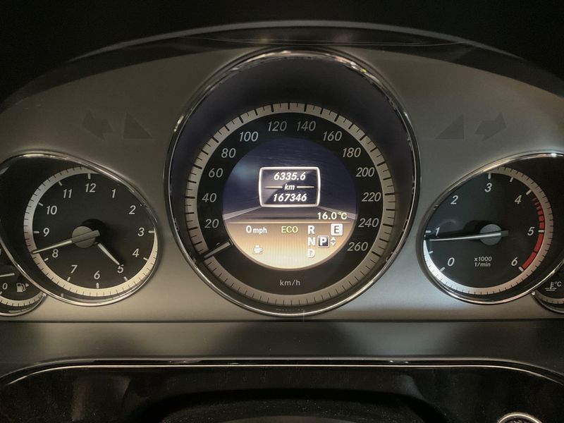 Mercedes-Benz E-Klasse E 250 CDI BlueEfficiency Avantgarde 2011 – снимка 19