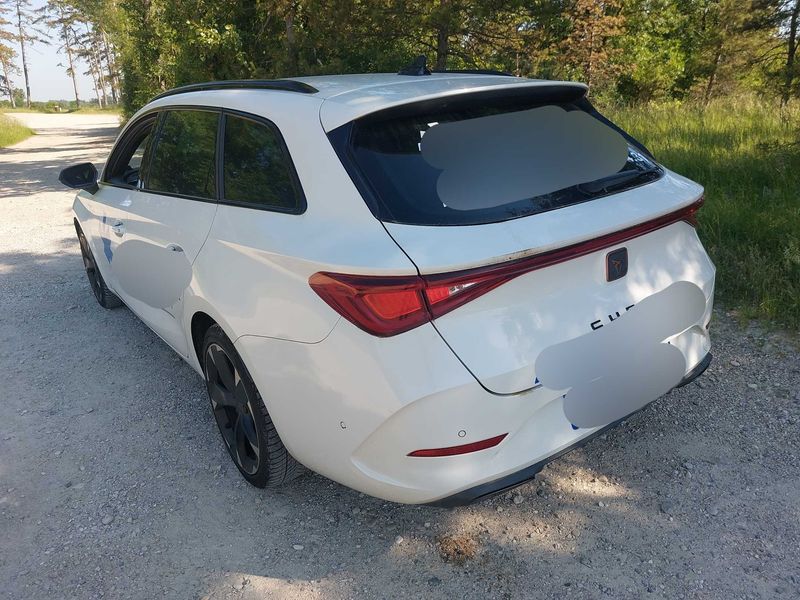 Cupra Leon Sportstourer 2.0 TDI V 2023 – снимка 3