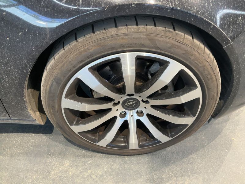 Opel Insignia Sports Tourer 2.0 Turbo Sport 4x4 2011 – снимка 11