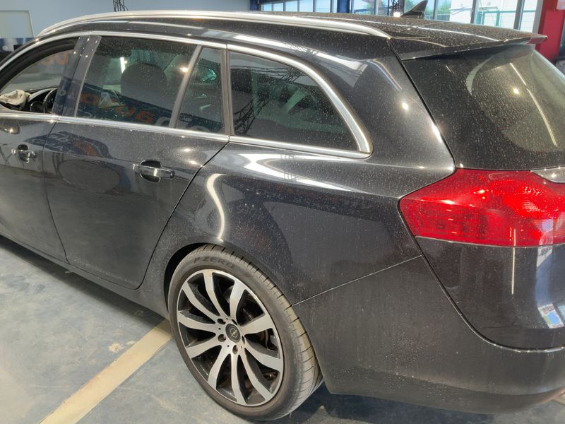 Opel Insignia Sports Tourer 2.0 Turbo Sport 4x4 2011 – снимка 6