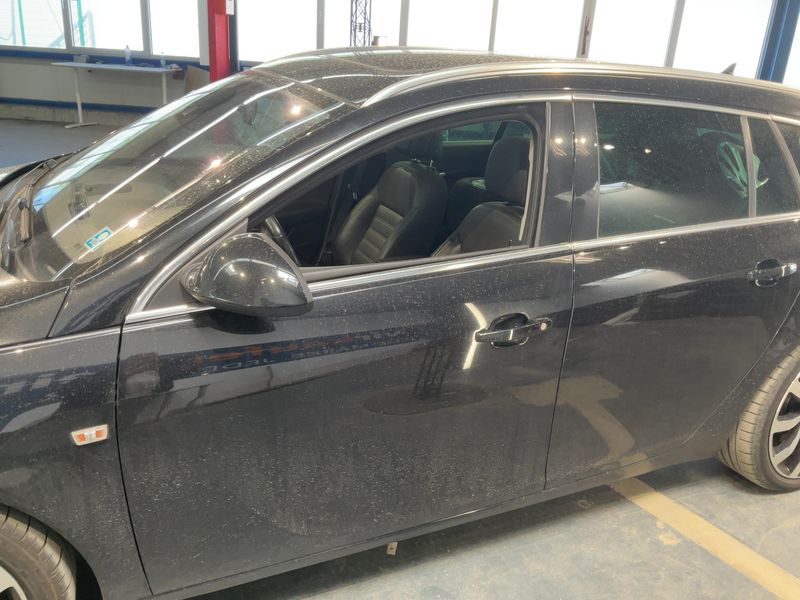 Opel Insignia Sports Tourer 2.0 Turbo Sport 4x4 2011 – снимка 4
