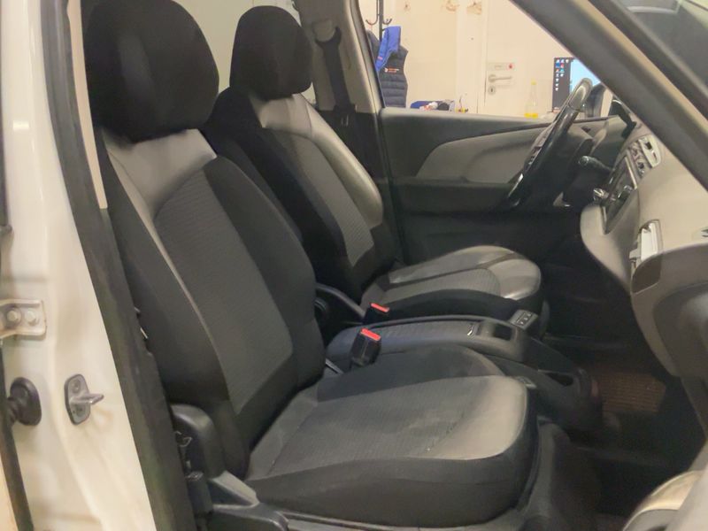 Citroen C4 Picasso 1.6 e-HDi Exclusive 2014 – снимка 16