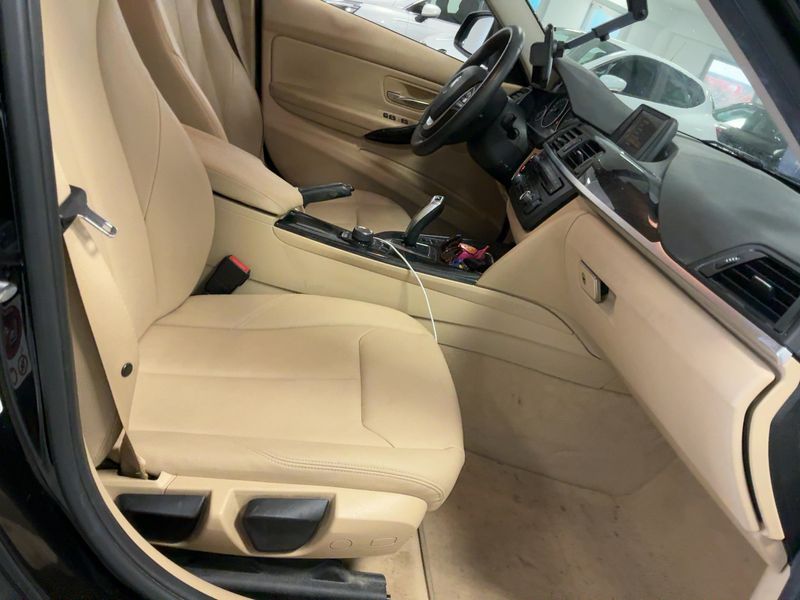 BMW 3er 316i Lounge 2015 – снимка 16