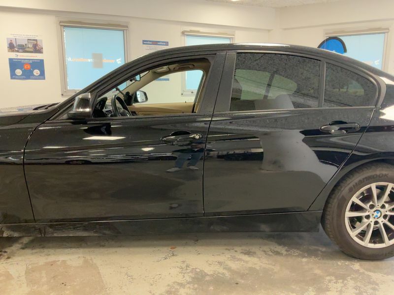 BMW 3er 316i Lounge 2015 – снимка 4
