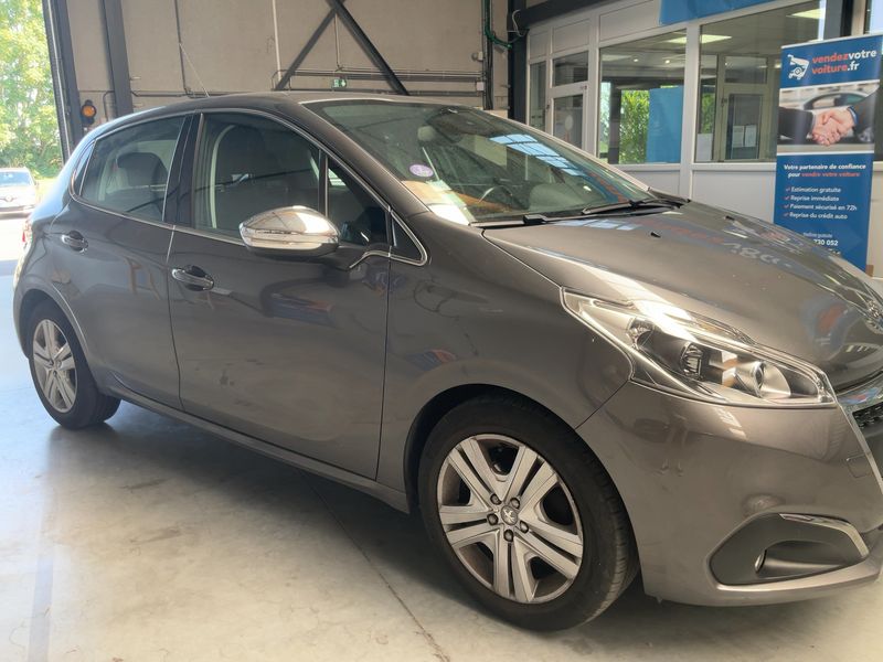 Peugeot 208 1.2 e-THP Allure Business 2018 – снимка 12