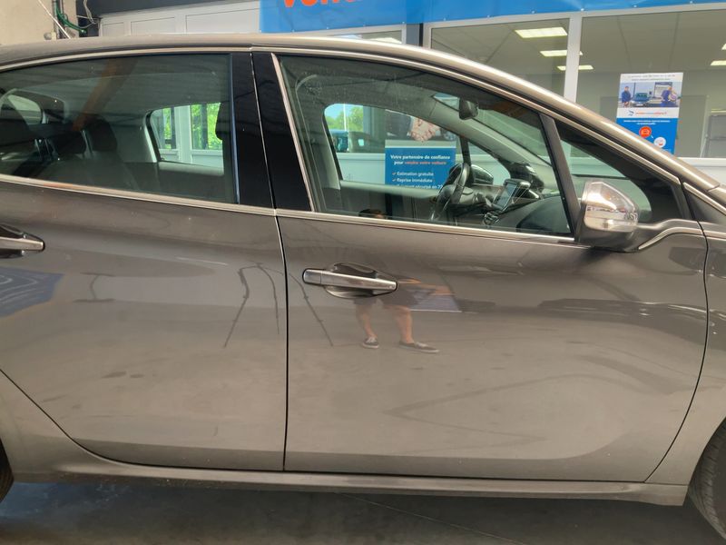 Peugeot 208 1.2 e-THP Allure Business 2018 – снимка 10