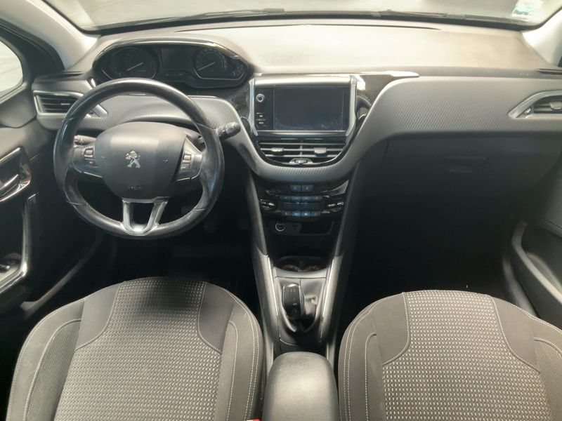 Peugeot 208 1.2 e-THP Allure Business 2018 – снимка 17