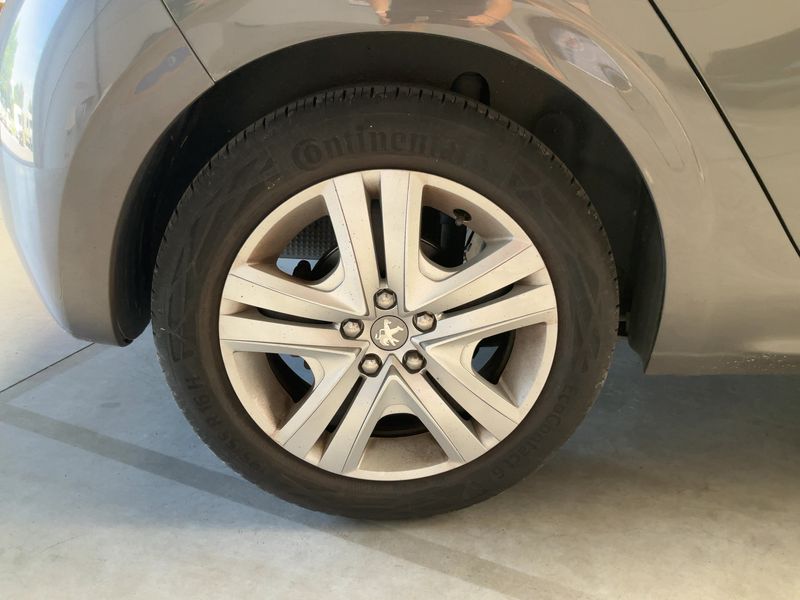 Peugeot 208 1.2 e-THP Allure Business 2018 – снимка 9