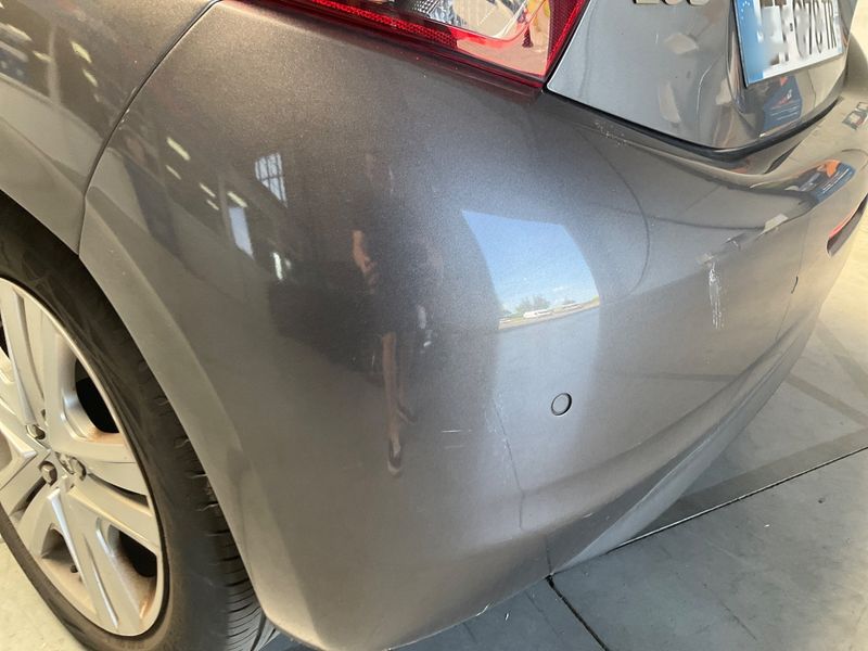 Peugeot 208 1.2 e-THP Allure Business 2018 – снимка 23