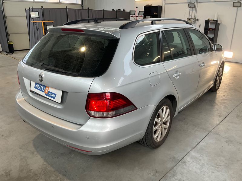 Volkswagen Golf VI 1.2 TSI Rabbit BlueMotion Tech 2012 – снимка 2