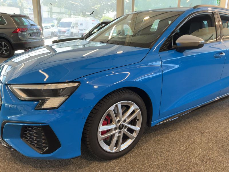 Audi S3 Sportback 2.0 TFSI quattro 2023 – снимка 2