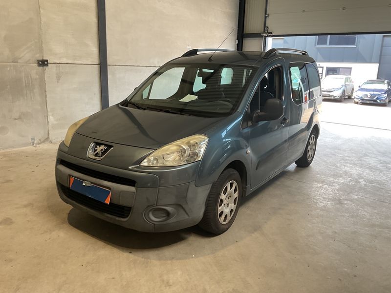 Peugeot Partner 1.6 HDi Esplanade 2010 – снимка 1