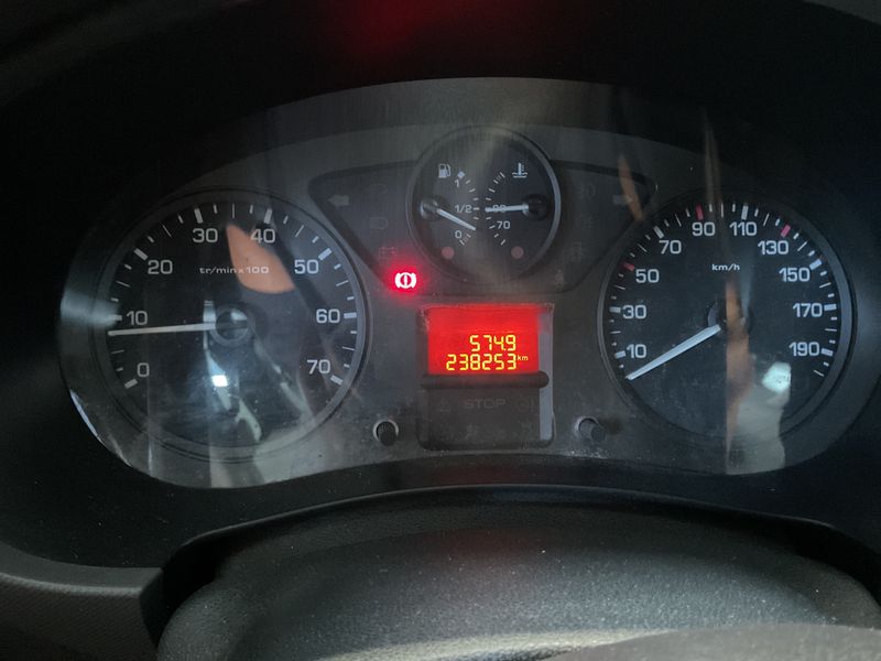 Peugeot Partner 1.6 HDi Esplanade 2010 – снимка 4