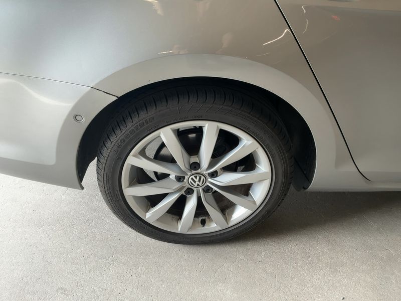 Volkswagen Golf VII 1.6 TDI Carat BlueMotion Tech 2014 – снимка на щета 9