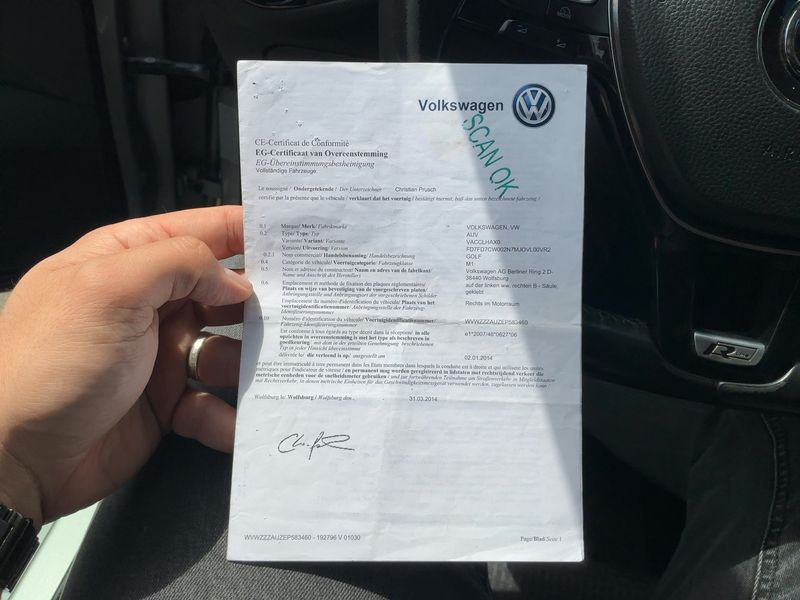 Volkswagen Golf VII 1.6 TDI Carat BlueMotion Tech 2014 – снимка 21