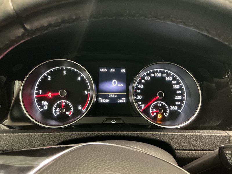 Volkswagen Golf VII 1.6 TDI Carat BlueMotion Tech 2014 – снимка 18