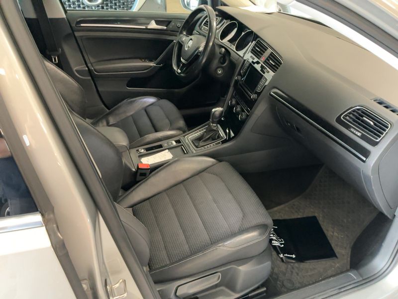 Volkswagen Golf VII 1.6 TDI Carat BlueMotion Tech 2014 – снимка 16