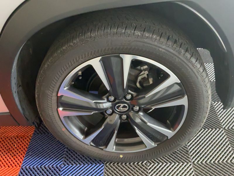 Lexus UX-Serie UX 250h E-Four Premium 2020 – снимка 5