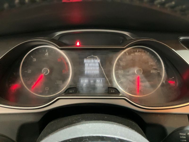 Audi A4 Allroad 2.0 TDI 2014 – снимка 18