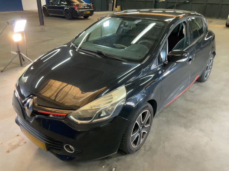 Renault Clio 1.5 dCi Energy Expression 2015 – снимка 1