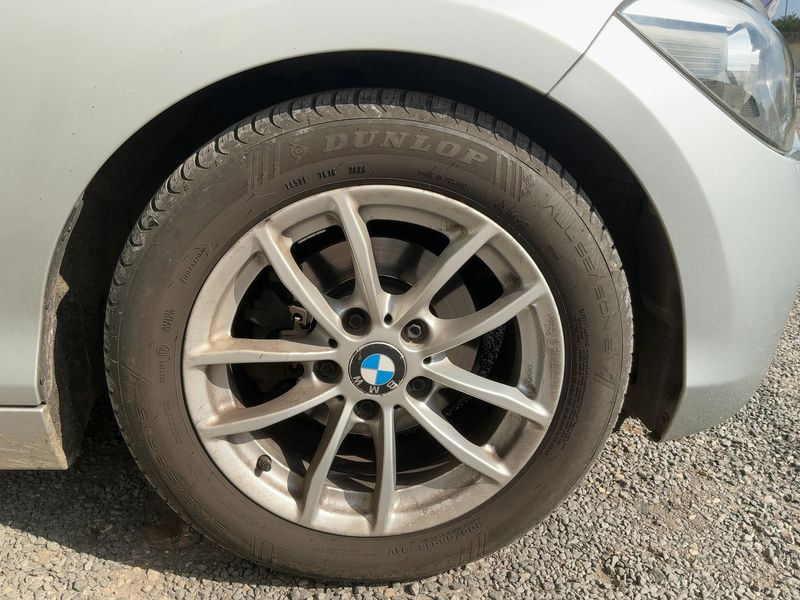 BMW 1er 116d EfficientDynamics Sport 2015 – снимка 11