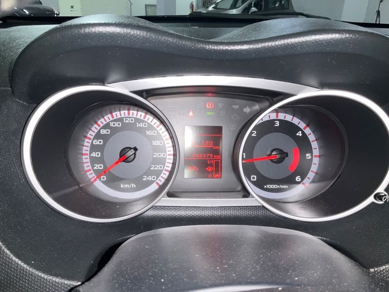 Citroen C-Crosser 2.2 HDi VTR 2008 – снимка 4
