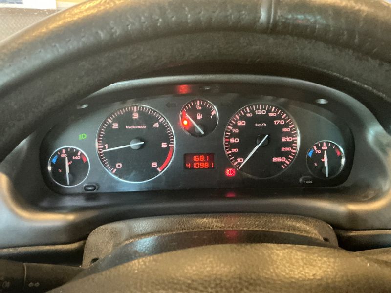 Peugeot 406 2.0 HDi 406 Break Confort 2004 – снимка 4