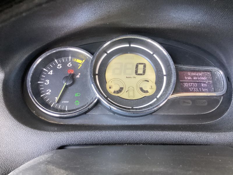 Renault Megane 1.6 Dynamique 2010 – снимка 4