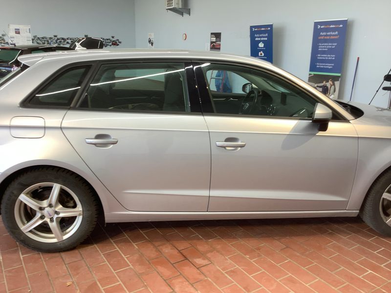 Audi A3 Sportback 1.4 TFSI ACT ultra Attraction 2014 – снимка 10