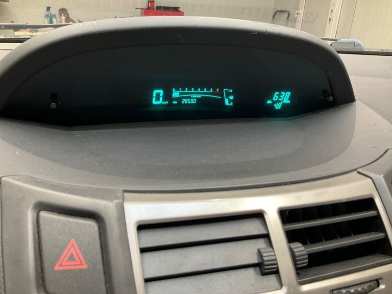 Toyota Yaris 1.0 VVT-i 2009 – снимка 4