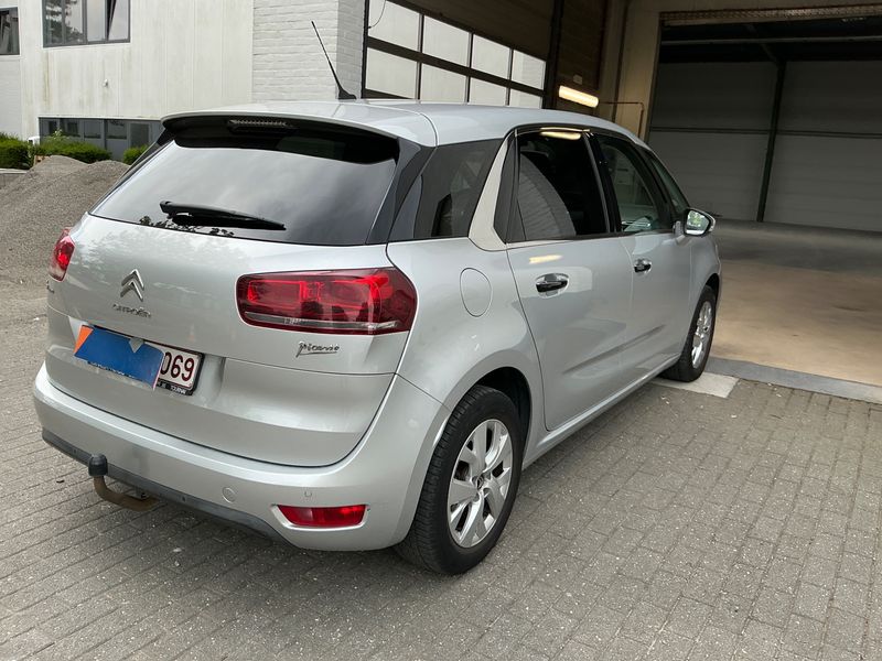 Citroen C4 Picasso 1.6 Blue-HDi Feel 2017 – снимка 2