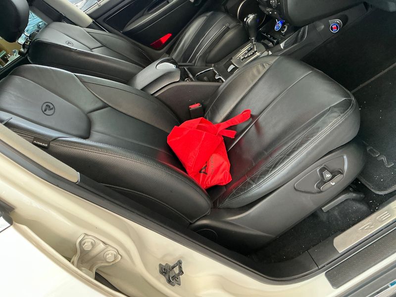 Ssangyong Rexton 2.2 TD Sapphire 4x4 2016 – снимка на щета