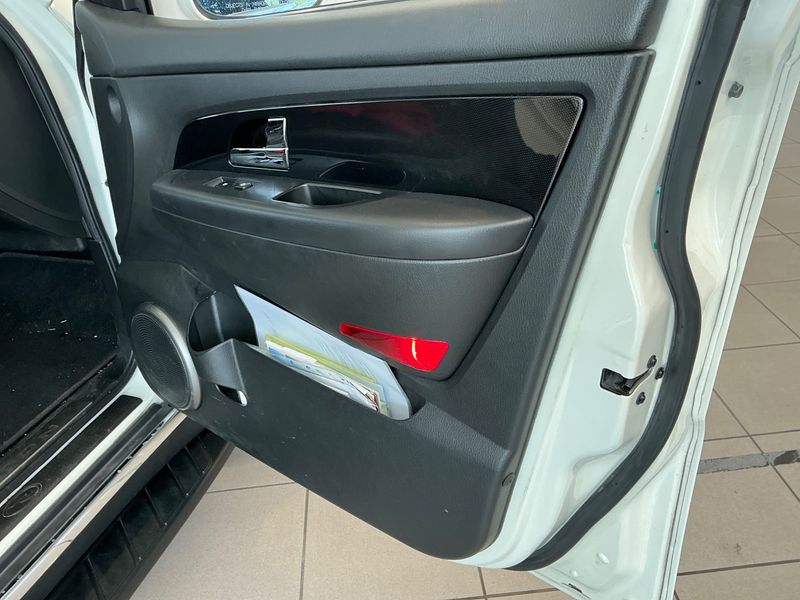Ssangyong Rexton 2.2 TD Sapphire 4x4 2016 – снимка на щета