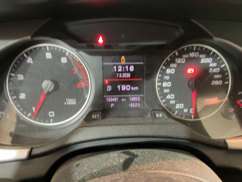 Audi A4 1.8 TFSI 2012 – снимка 18