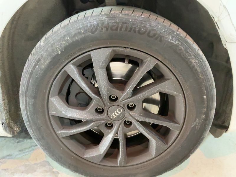 Audi A4 1.8 TFSI 2012 – снимка 11