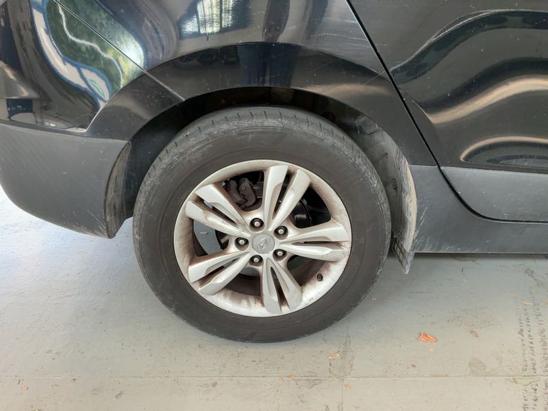 Hyundai ix35 1.7 CRDi Comfort 2WD 2012 – снимка 18